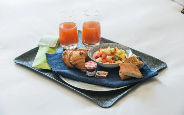 Dream Inn Apartments - City Walk Urban Lifestyle