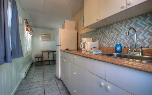 Biarritz Motel & Suites