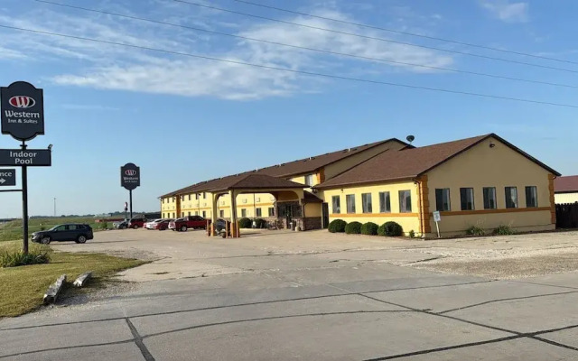 Western Inn & Suites