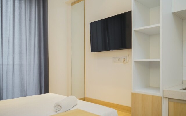 Simply And Cozy Studio At Sky House Bsd Apartment