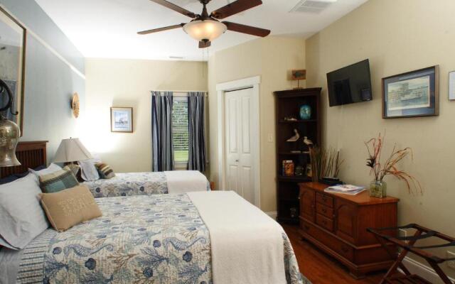 Seven Oaks Bed & Breakfast