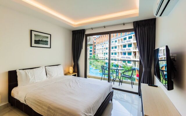 Laguna Beach Resort 2 by Pattaya Sunny Rentals