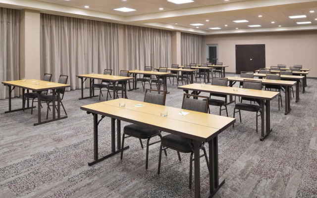 Courtyard by Marriott Columbus Grove City