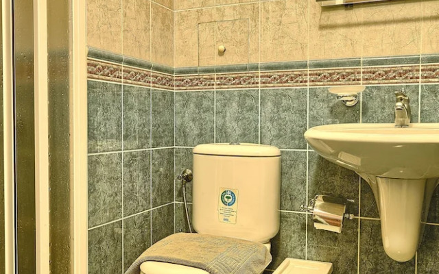 Baratero City Corner II Apartment
