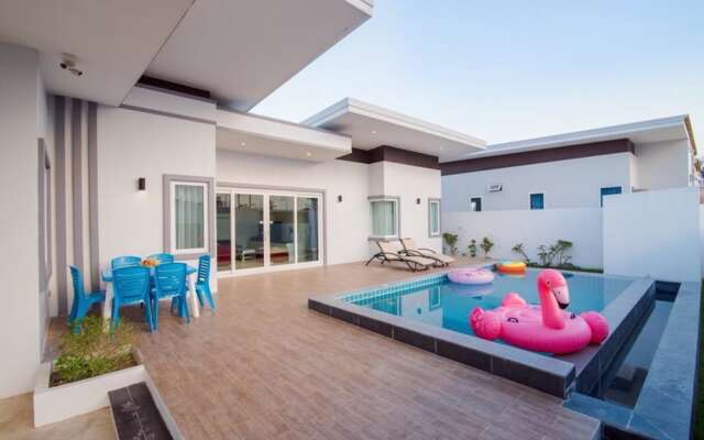 White Rose Pool Villa Hun Hin