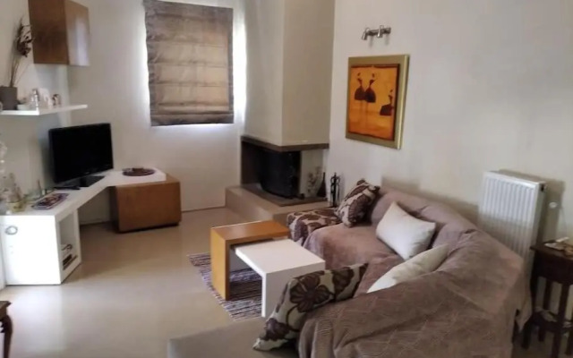 Platonos Academy appartment