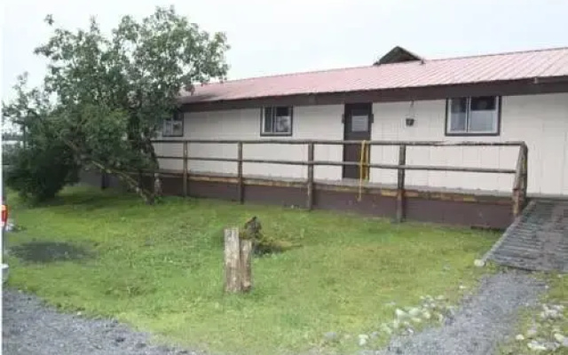 Yakutat Lodge