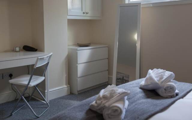 1 Willows Apartment