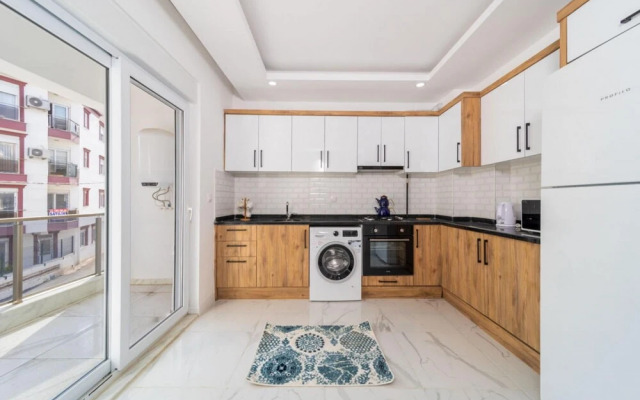 Central Flat Near Popular Attractions in Muratpasa