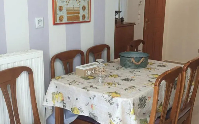 Quiet spacious apartment in Nafplio