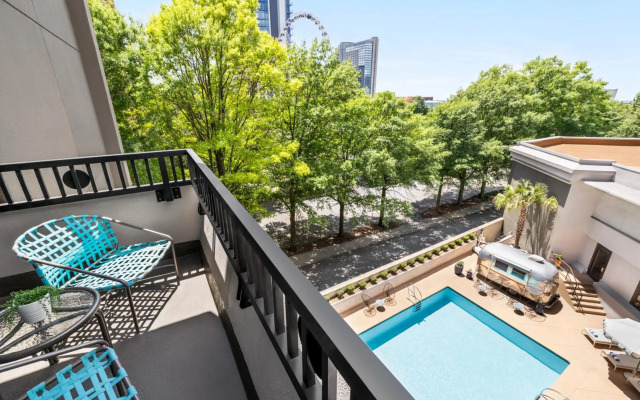 American Hotel Atlanta Downtown, Tapestry Collection Hilton