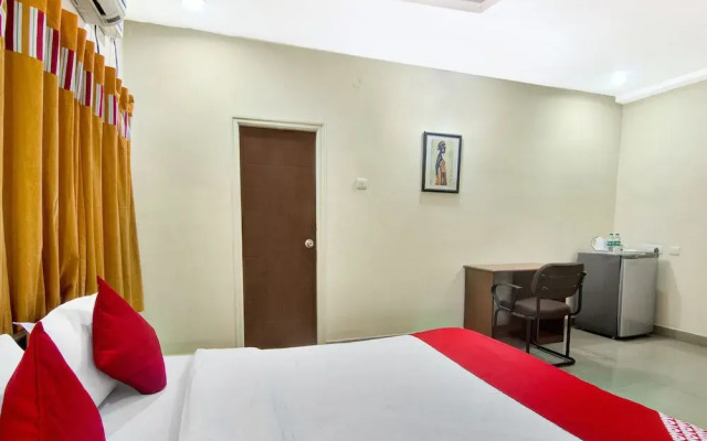 OYO 45 SilverKey Gachibowli