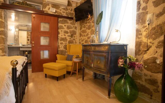 Stone suite in the center of Corinth