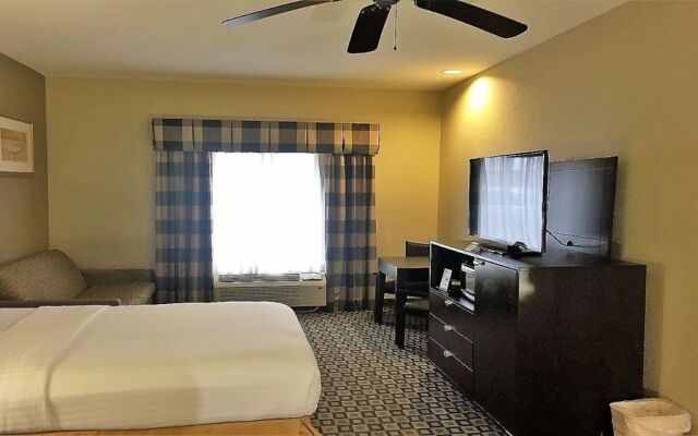 Holiday Inn Express Hotel & Suites Clinton