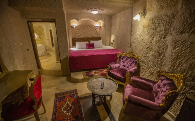 Royal Cave Hotel