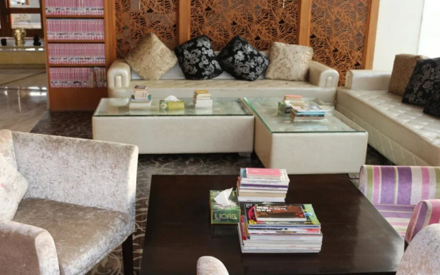 Hotel Aju Palace