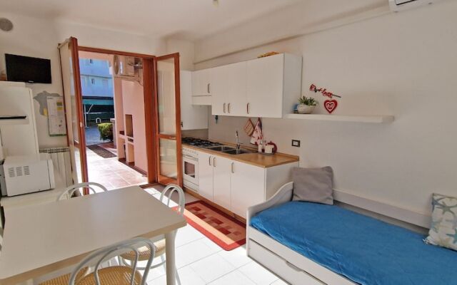 Bright Apartment Close to Ponente Beach - Beahost