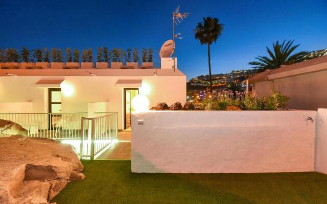 BeachFront Suites Morea Puerto Rico by VillaGranCanaria