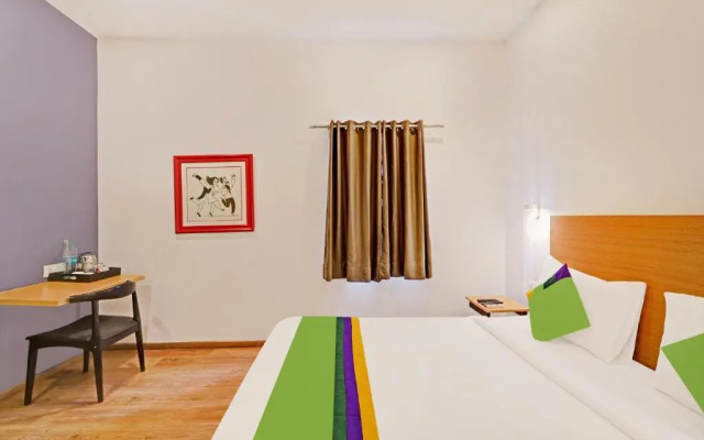 OYO Townhouse 128 Imperial Stay