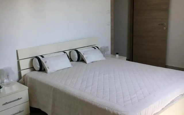 Mare Apartment 4