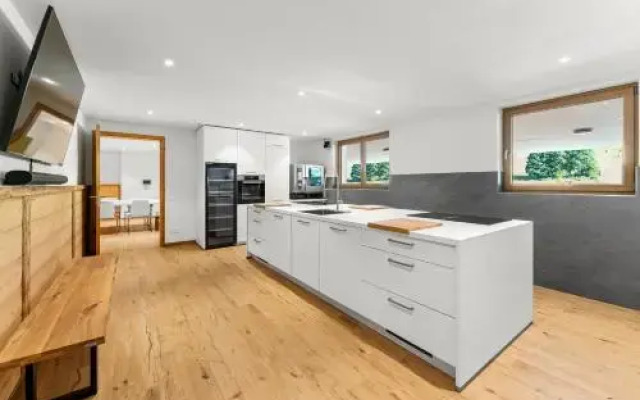 Schwarzenbach - Apartments & Rooftop Pool