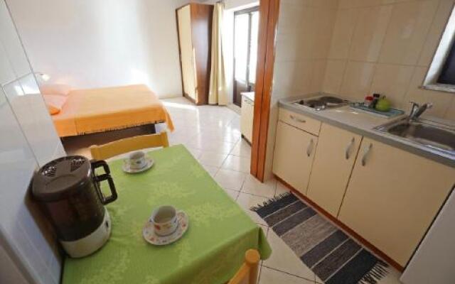 Studio Apartments Pavin