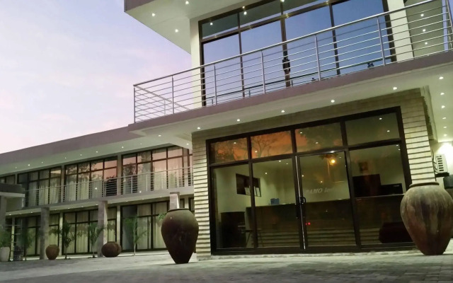 Pamo Hotel and Restaurant