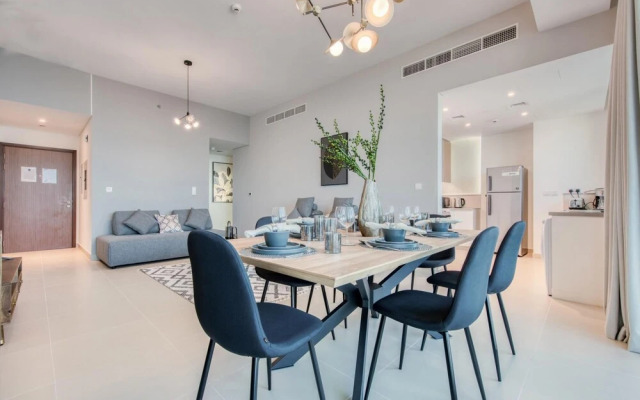 Exclusive Sea View Apartment on the Arabian Gulf