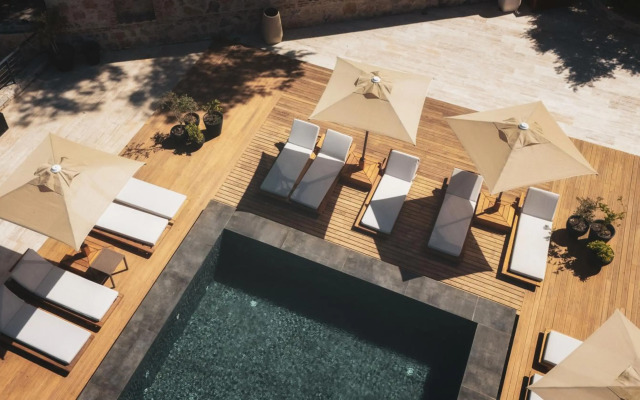 Ruins Luxury Resort