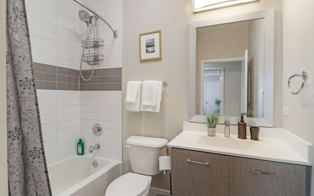 Luxurious 1BR Apt in Oakbrook