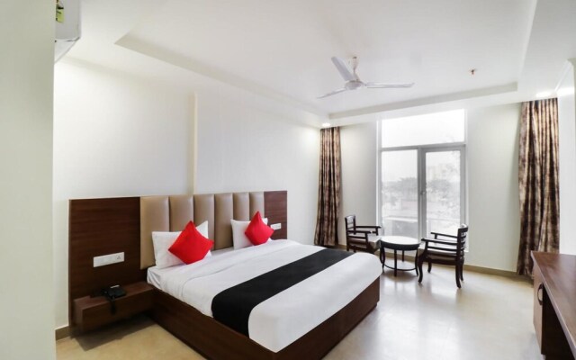 Hotel Grand 81