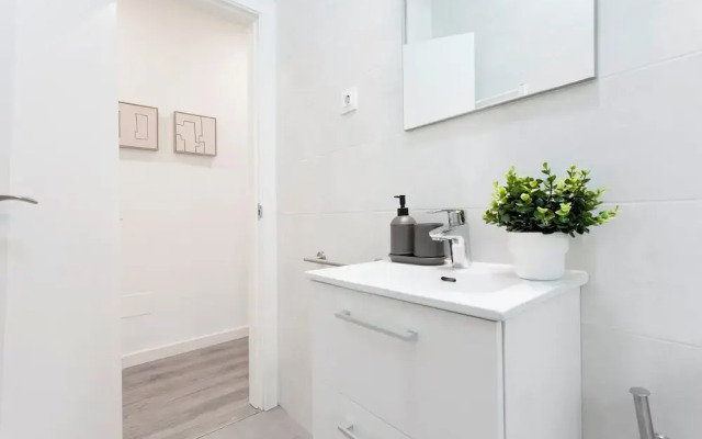 Exclusive 4BD Apartment. Abada