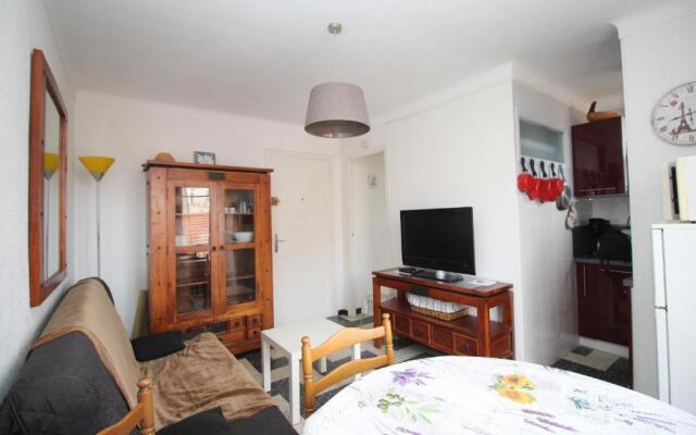 COQ07 - Appartement 2 pieces a quelques pas de la plage