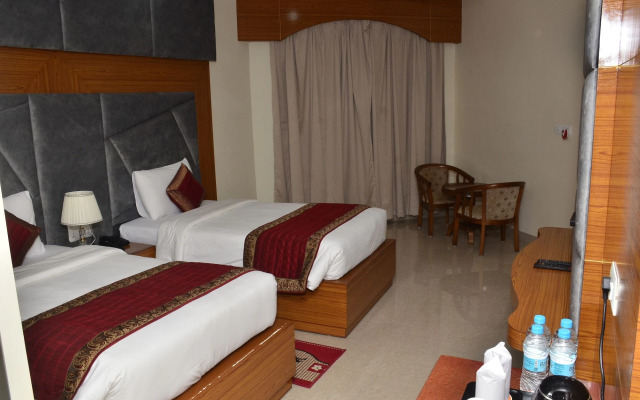 Hotel Anand International