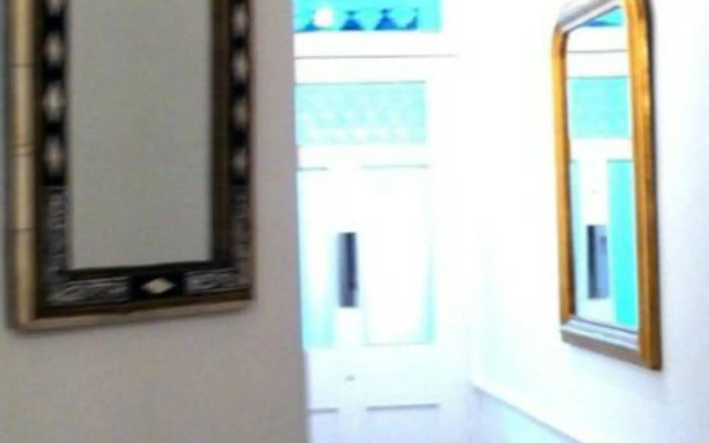 Kew Studios and Rooms