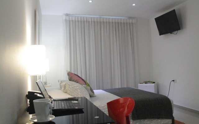 Golden House Hotel