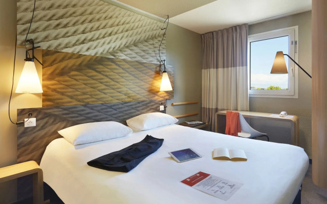 ibis Archamps Porte de Geneve