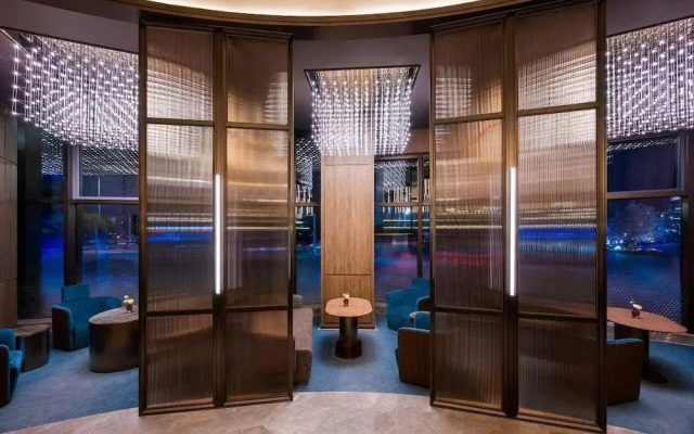 Crystal Hotel