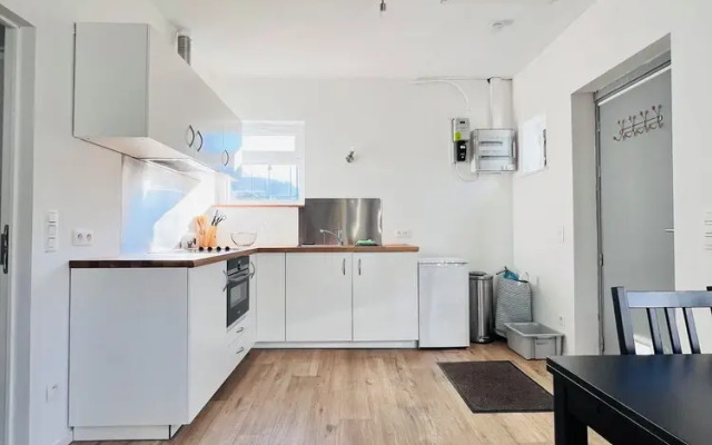 Maison proche rivière avec jardin