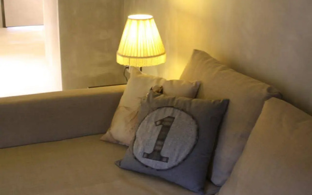 N1 Hostel Apartments & Suites