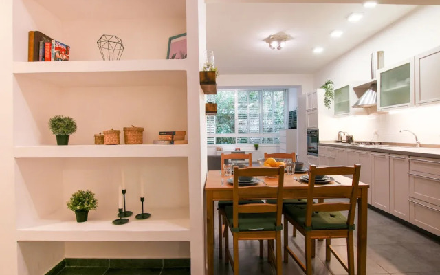 Spacious 3BR in Ben yehuda by Holiday-rentals