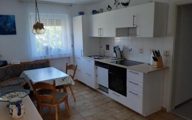 Schöne 80qm Ferienwohnung in ruhiger Lage