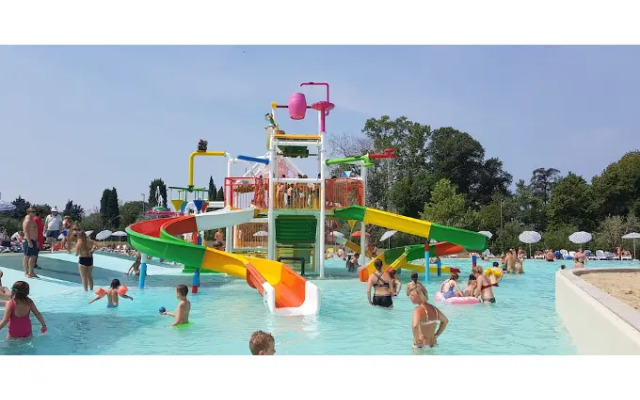 Happy Camp in Camping Cisano San Vito