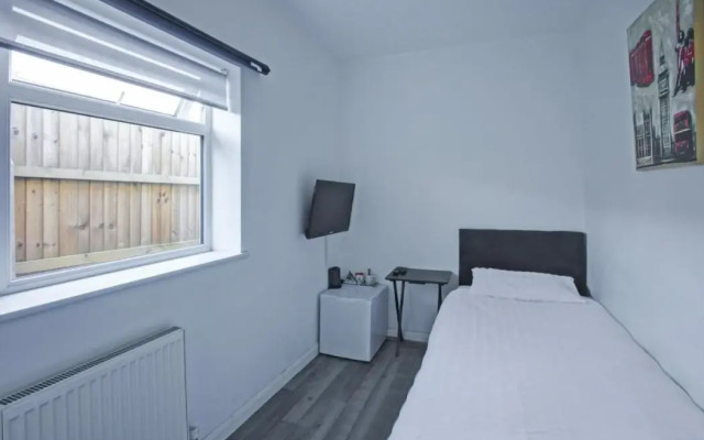 Oyo Aparthotel Hathern