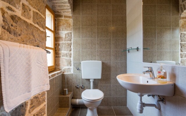 Boutique Rooms by Nono Ban