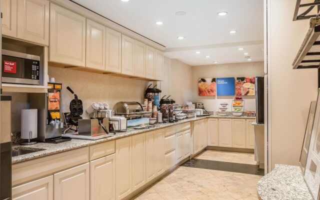 Comfort Inn Plainwell