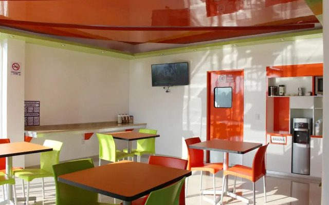 Hotel Los Pinos Express