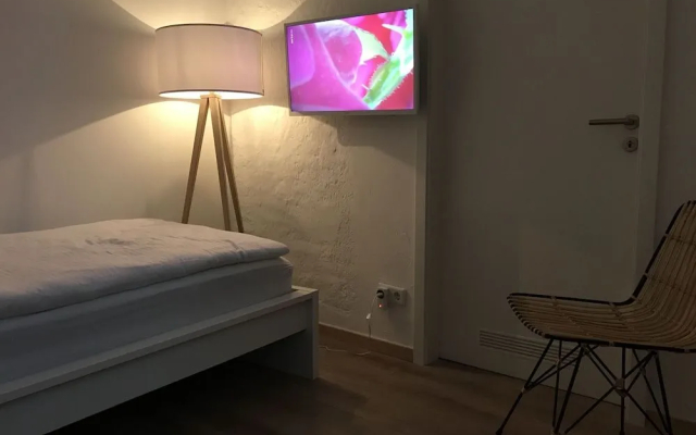 The Apartment Central