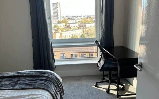 Cosy, Comfy 2 Bed Apartment Canary Wharf