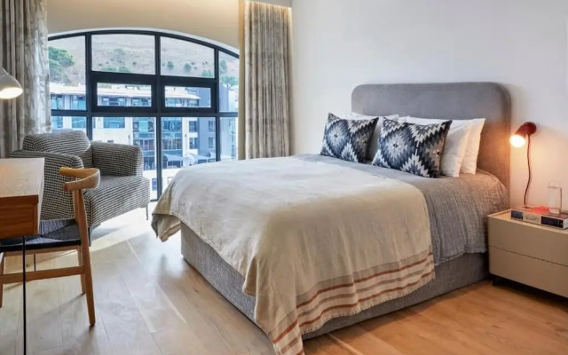 Xenia Signature Collection by Totalstay